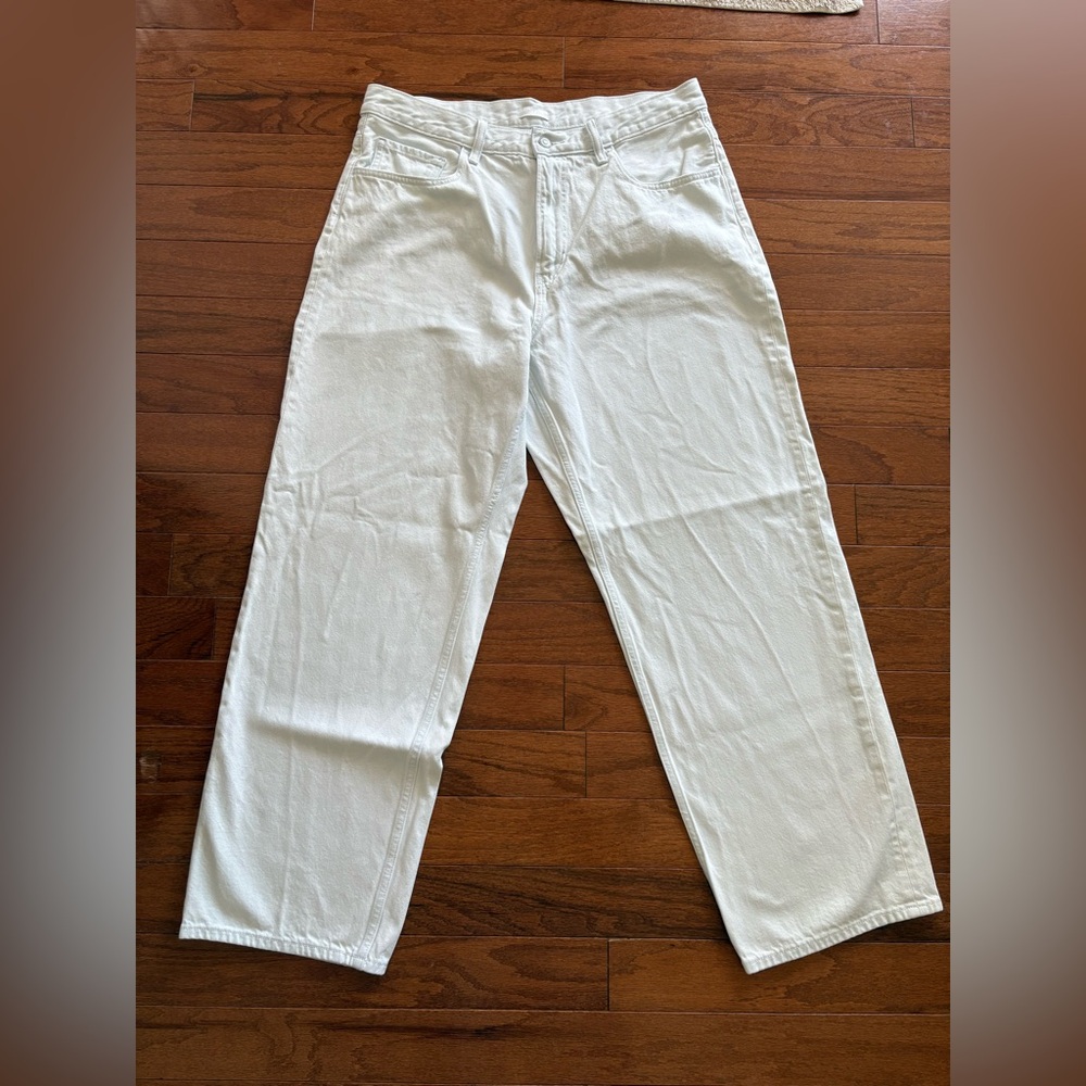 Uniqlo Men's Relaxed Jeans - White